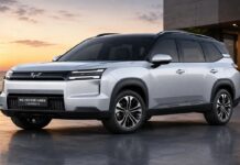 JSW MG की नई 7-सीटर इलेक्ट्रिक SUV 26 अगस्त को लॉन्च होगी, महिंद्रा XEV 9S को टक्कर देगी MG Hector Hawk