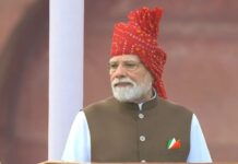 लाल किले से PM मोदी ने भरी हुंकार, बोले- देश अब छोटे सपनों से नहीं चलेगा Independence Day speech