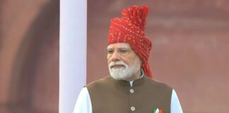 लाल किले से PM मोदी ने भरी हुंकार, बोले- देश अब छोटे सपनों से नहीं चलेगा Independence Day speech