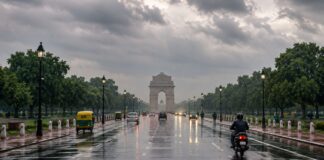 दिल्ली-NCR में थमी बारिश की रफ्तार, हिमाचल-उत्तराखंड में बरसेंगे बादल Monsoon