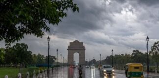 बंगाल की खाड़ी में हलचल, दिल्ली-UP समेत देश के 20 राज्यों में झमाझम बारिश का अलर्ट weather
