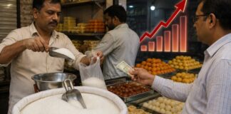 त्योहारों से पहले चीनी के दाम में उछाल, 45 से बढ़कर 65 रुपये किलो पहुंचा भाव, महंगी हो सकती है मिठाई sugar price hike in india