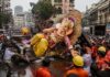 मुंबई में गणेश प्रतिमा आगमन के दौरान बड़ा हादसा, मूर्ति गिरने से 2 की मौत, 5 घायल Ganesh Idol
