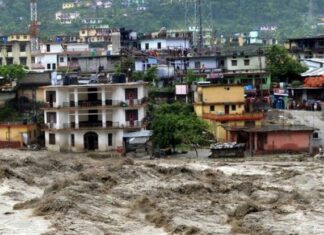 नेपाल की बाढ़ का बिहार पर असर, गंडक नदी का जलस्तर बढ़ा, प्रशासन ने बढ़ाई निगरानी Nepal Flood Bihar