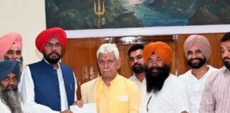 बॉर्डर जिलों अजनाला, पठानकोट, गुरदासपुर और अमृतसर में आई बाढ़ के पक्के हल के लिए धालीवाल ने उप राज्यपाल को सौंपा ज्ञापन Kuldeep Singh Dhaliwal