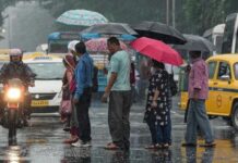 यूपी-बिहार समेत 17 राज्यों में आंधी-बारिश का अलर्ट, 65 KM की रफ्तार से चलेंगी हवाएं Weather Update