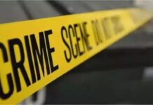 पैसे नहीं दिए तो बेटे ने कुल्हाड़ी से पिता को मार-मारकर कर दी हत्या, बचाने आई मां पर भी हमला Bihar Son Kills Father