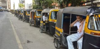 दिल्ली में ड्राइवरों की हड़ताल से पूरा शहर ठप! यात्री मेट्रो और कैब के सहारे, जानें कब तक चलेगा ये संकट Delhi DTC Drivers Strike