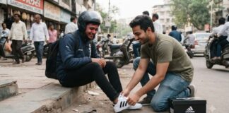 डिलीवरी पार्टनर की फटी चप्पल देख पसीजा युवक का दिल, गिफ्ट किए ब्रांड न्यू Adidas शूज Viral Video