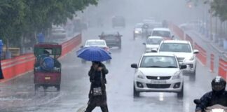 बंगाल की खाड़ी में बना डीप डिप्रेशन ने बढ़ाई इन राज्यों की मुश्किलें, UP-बिहार समेत जानें किन-किन राज्यों में होगी झमाझम बारिश IMD Issues Red Alert For Heavy Rain