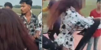 बिहार में फिर शर्मनाक कांड, किशनगंज में युवती को घेरकर बदसलूकी, वीडियो वायरल होते ही मचा हड़कंप Bihar: Young woman surrounded and harassed in Kishanganj; video goes viral
