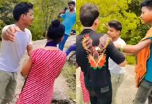 मंदार पर्वत पर युवती के साथ छेड़खानी और मारपीट, वीडियो वायरल होते ही हरकत में आई पुलिस, तीन आरोपियों की हुई पहचान Girl Molestation Viral Video