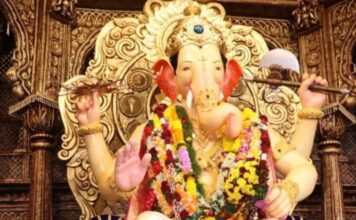 बप्पा के दर्शन के लिए एथनिक लुक में छाई राधिका मर्चेंट, फिरोजी कुर्ते में देसी अंदाज हुआ वायरल Ambani Family Lalbaugcha Raja Visit