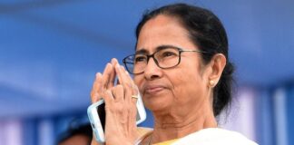 तृणमूल कांग्रेस में घमासान के बीच EC का बड़ा फैसला, दोनों गुटों को मिले नए नाम और चुनाव चिह्न Mamata Banerjee