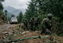 राष्ट्रीय राइफल्स की मुठभेड़ में मारा गया लश्कर का मोस्ट वांटेड कमांडर फौजी, बाकी आतंकियों के भागने का रास्ता बंद