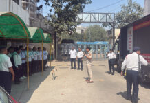दिल्ली ट्रैफिक पुलिस पहुंची नंद नगरी डीटीसी डिपो, चालकों को दिया "सुरक्षित घर लौटने" का सख्त संदेश