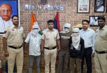 नरेला में चोरी की वारदात का पर्दाफाश, तीन आरोपी गिरफ्तार, शिव-पार्वती की पीतल की मूर्ति और नकदी बरामद, दूसरे मामले में दो लैपटॉप भी मिले