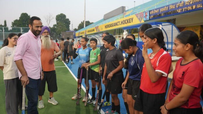 पंजाब ने भारत को अपने महानतम हॉकी सितारे और ओलंपिक पदक विजेता दिए हैं, अपने बच्चों को अंतरराष्ट्रीय हॉकी दिखाने जरूर लाएं: मीत हेयर