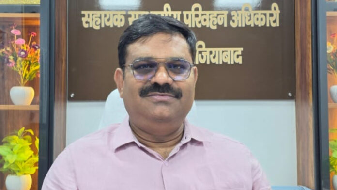 1 नवंबर से दिल्ली में बसों की एंट्री पर नई पाबंदी, मालवाहक वाहनों पर भी सख्ती