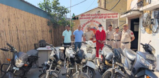 दिल्ली में वाहन चोरों पर पुलिस का प्रहार, सराय काले खां से शातिर वाहन चोर गिरफ्तार