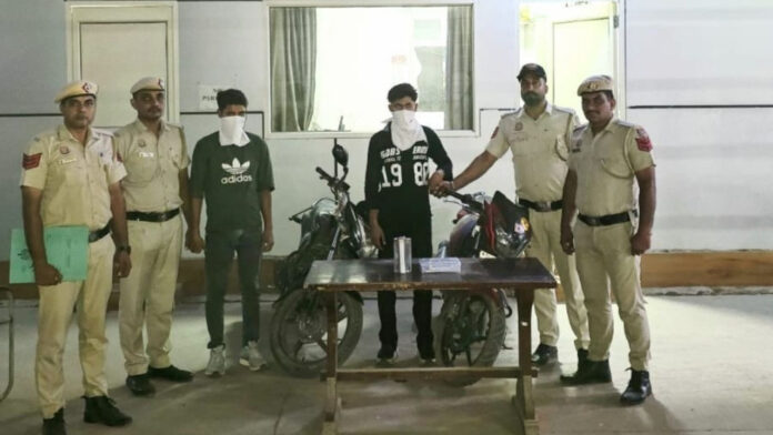 अपराधियों पर नॉर्थ डिस्ट्रिक्ट पुलिस का ‘डबल अटैक’, पांच बदमाश गिरफ्तार