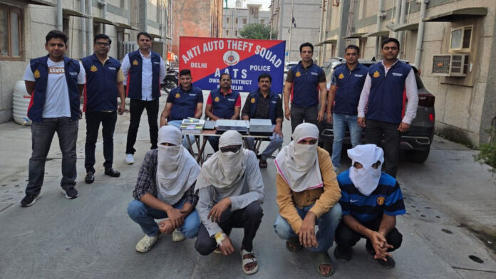 उत्तम नगर में चल रहा था फर्जी अंतरराष्ट्रीय कॉल सेंटर, द्वारका पुलिस ने मारी रेड, 5 साइबर ठग गिरफ्त में