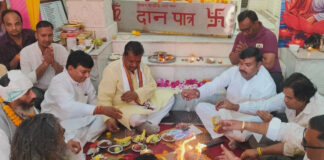 मुज़फ़्फ़रनगर में महर्षि वाल्मीकि जयंती पर हवन-यज्ञ: मंत्री कपिल देव ने दी आहुति
