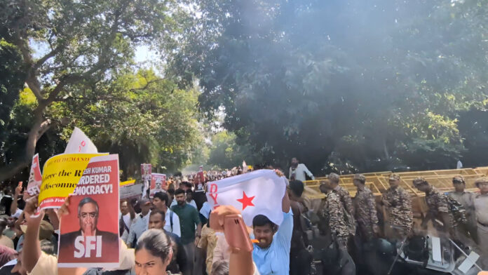 जंतर-मंतर पर प्रदर्शन के दौरान 3 महिला पत्रकारों ने पुलिसकर्मियों पर लगाए यौन उत्पीड़न के आरोप, अब क्राइम ब्रांच करेगी जांच