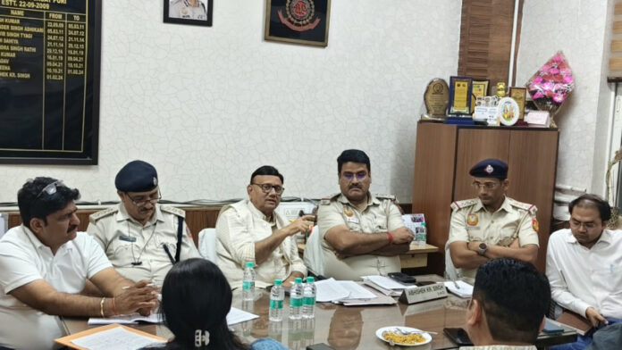 अतिक्रमण जाम और पार्किंग पर चलेगा समाधान का एक्शन प्लान, कृष्णा नगर में थाना कमेटी की बैठक