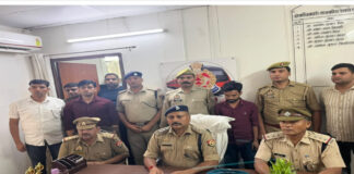 गाजियाबाद में पुलिस की बड़ी कार्रवाई, चोरी के 100 मोबाइल के साथ आरोपी गिरफ्तार