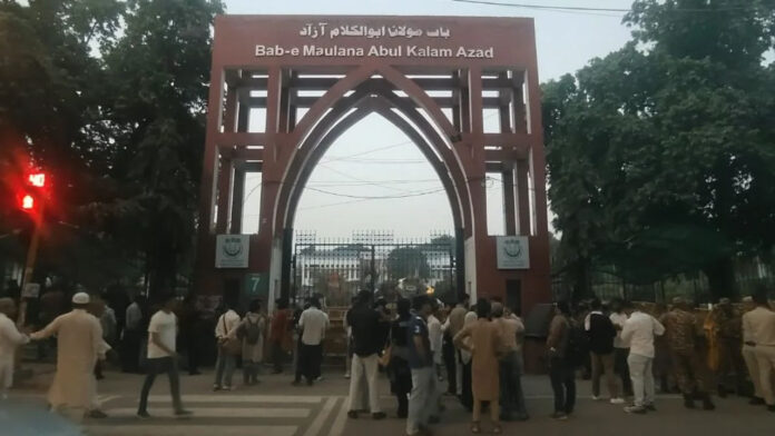जामिया में दीवारों पर आपत्तिजनक नारों से भड़का आक्रोश, शिक्षकों-कर्मचारियों ने खोला मोर्चा