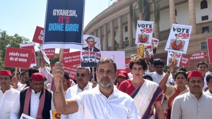 विरोध प्रदर्शन के बीच अखिलेश यादव को पुलिस ने हिरासत में लिया, पकड़े गए कई दिग्गज नेता, राहुल गांधी कहां?