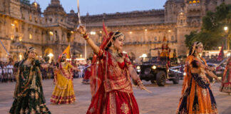 Navratri Special Video: पारंपरिक पोशाक, हाथों में तलवार और चेहरे पर आत्मविश्वास, राजपूताना महिलाओं के शौर्य ने जीता दिल