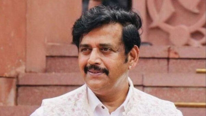 'रिजीम चेंज' पर रवि किशन की विपक्ष को दोटूक, बोले- चुनाव लड़ो और जनता का भरोसा जीतो