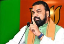 बिहार में बाढ़ का कहर, 20 जिले डूबे, गंगा-गंडक उफान पर CM बोले- अगले 48 घंटे भारी, एयरफोर्स उतरेगी