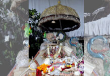 शरद पूर्णिमा पर मुरलीधर बने बांकेबिहारी, अलौकिक दर्शन कर निहाल हुए भक्त