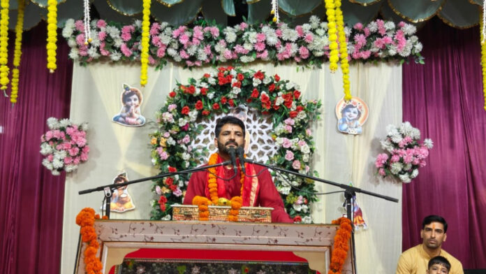 श्रीकृष्ण गौशाला में भागवत कथा के छठे दिन गूंजी बाल लीलाओं की महिमा, गौ सेवा और संत दर्शन का बताया महत्व