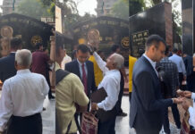 UPPSC इंटरव्यू देने पहुंचे बेटे का पिता ने ठीक किया कोट, संवारे बाल और फिर खिलाया खाना, वीडियो देख भावुक हुए लोग