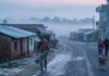Weather Update 2026: पहाड़ों में बर्फबारी से बदलेगा मौसम, दिल्ली-NCR और यूपी में कब पड़ेगी कड़ाके की ठंड?